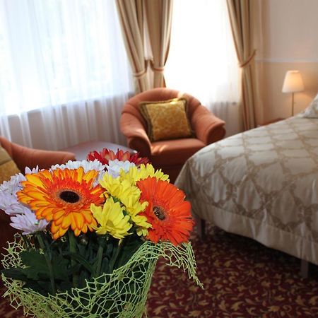 Spa Hotel Purkyne カルロヴィ・ヴァリ エクステリア 写真